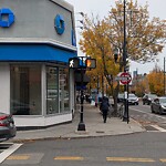 Traffic Signal at 1364 Beacon St