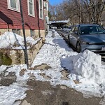 Unshoveled/Icy Sidewalk at 81 Franklin St